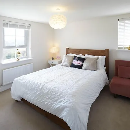 Lägenhet Host & - The Cinder Track Hideaway *